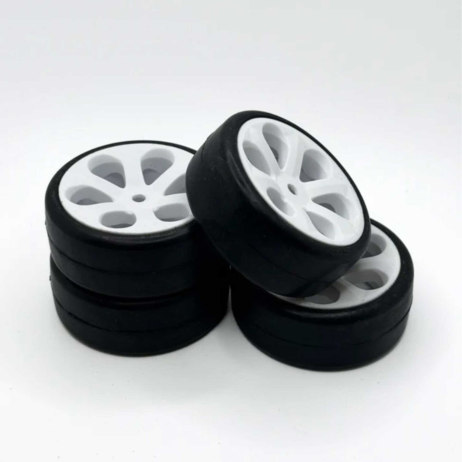 Blue 32 Touring Car Pre-Mounted Tire (4)