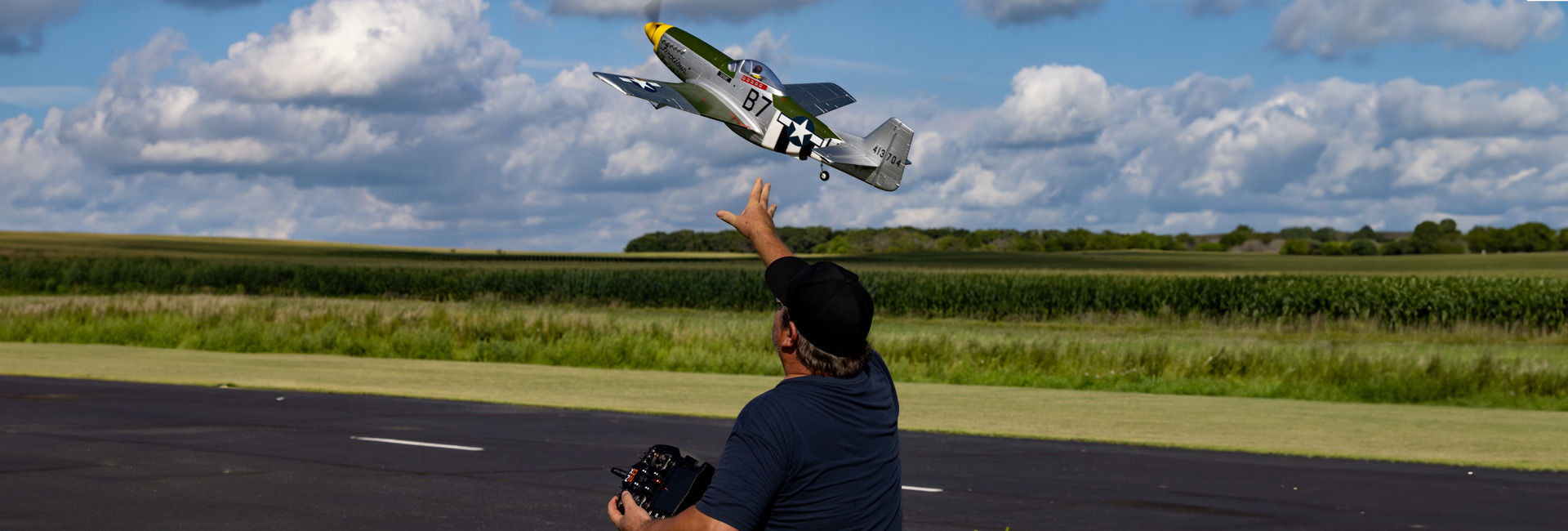 E-flite P-51D Mustang 1.0m RC Airplane